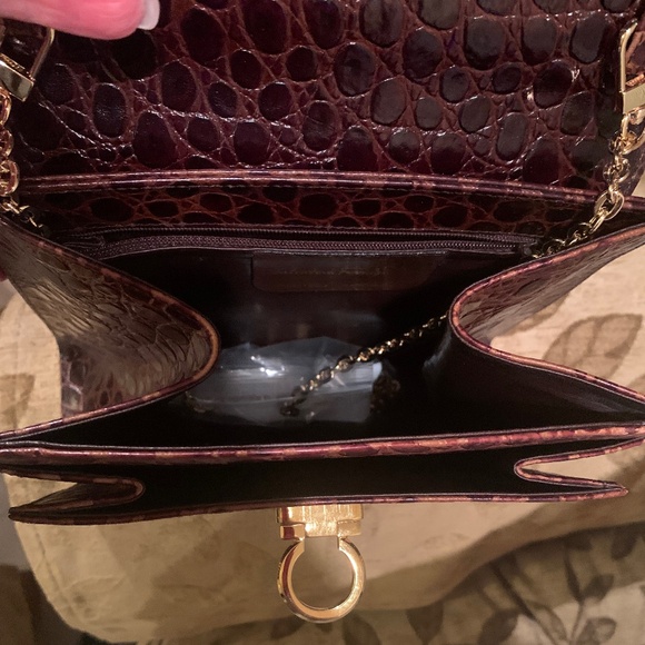 💎✨VERY RARE!💎✨Iconic Auth Salvatore Ferragamo Gancini 2way Croc Embossed Brown - Picture 10 of 16